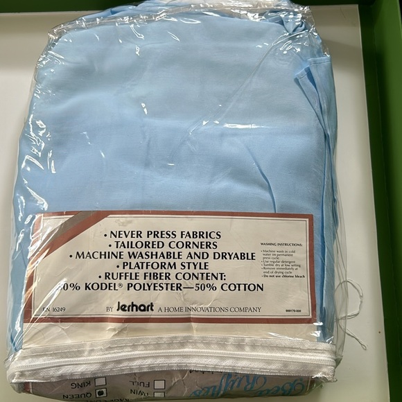 Bed Ruffles - Picture 2 of 3